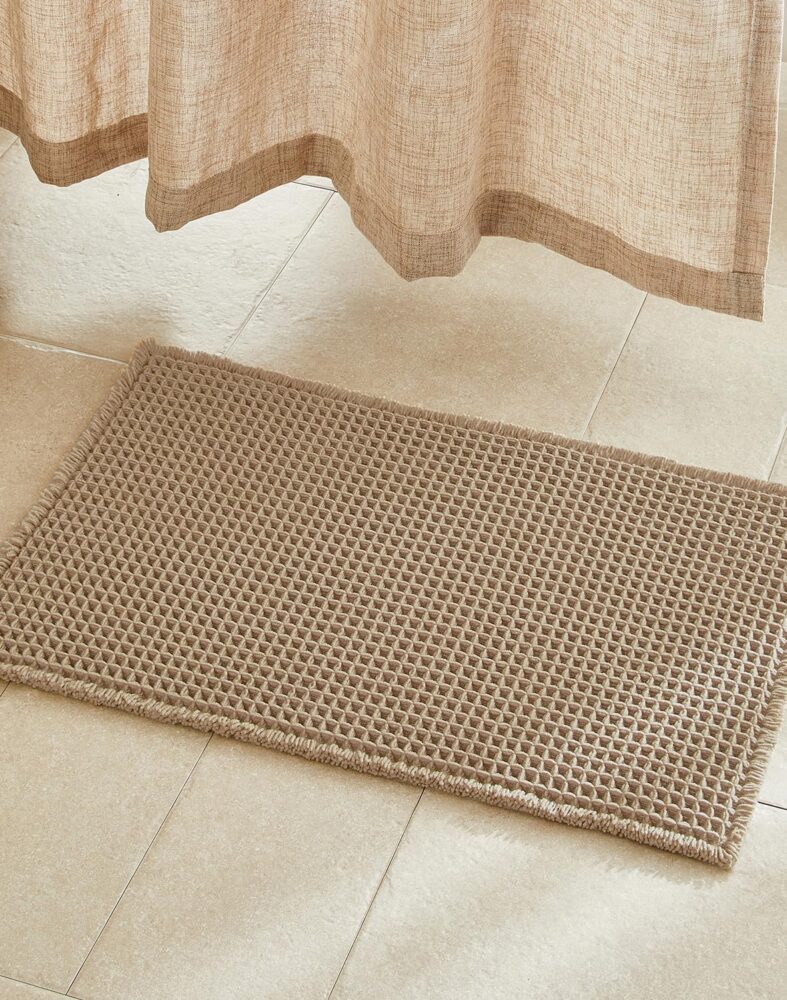 TYUU Waffle Bath Mat, Boho Bathroom Rugs Non Slip Washable, 30x20 Khaki | Super Absorbent Quick Dry Bath Rug, Non-Slip Backing, Soft Waffle Boho Farmhouse Bathroom Mats, Tub, Shower & Home Decor